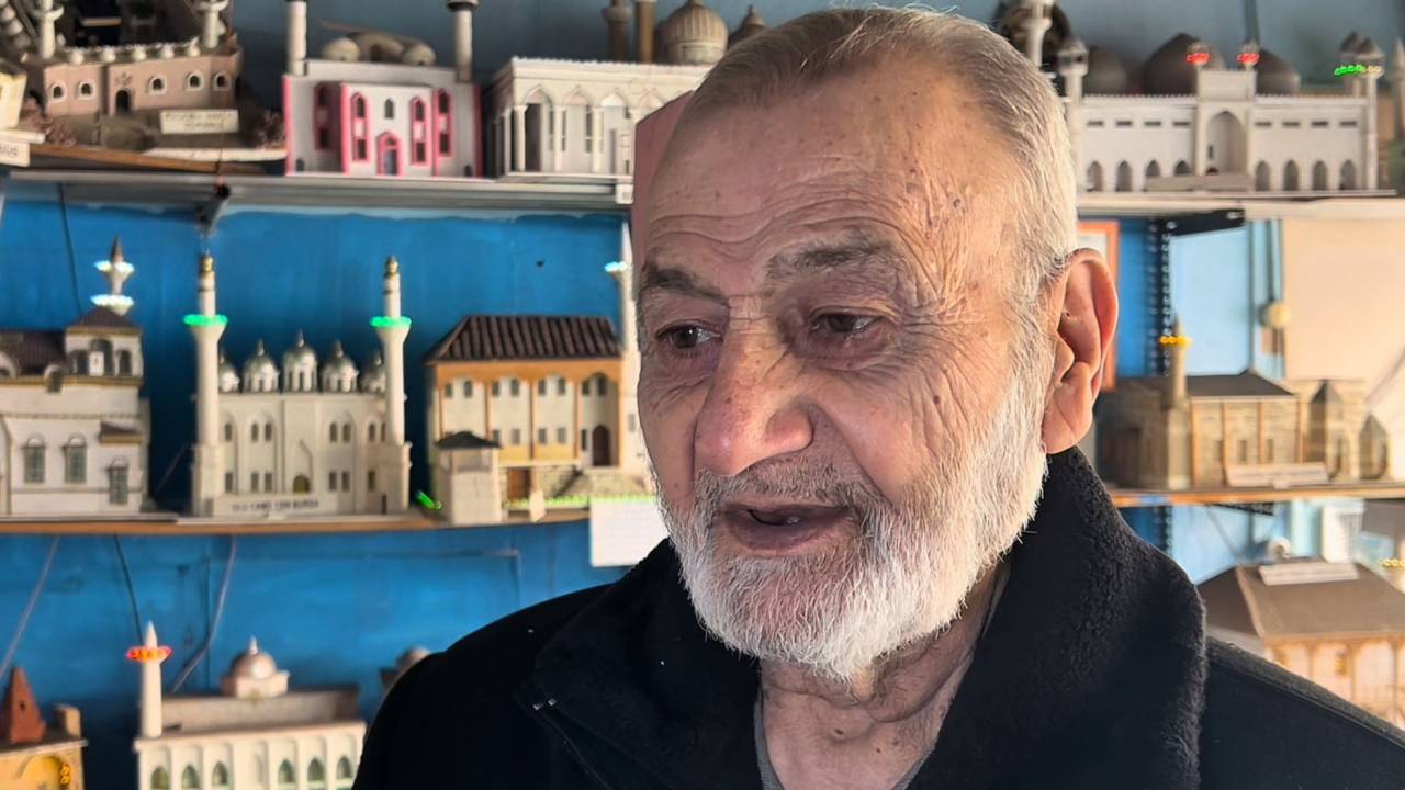 kuran-i-kerim-ve-hadislerden-etkilenerek-minyatur-cami-ustasi-oldu-3.jpg