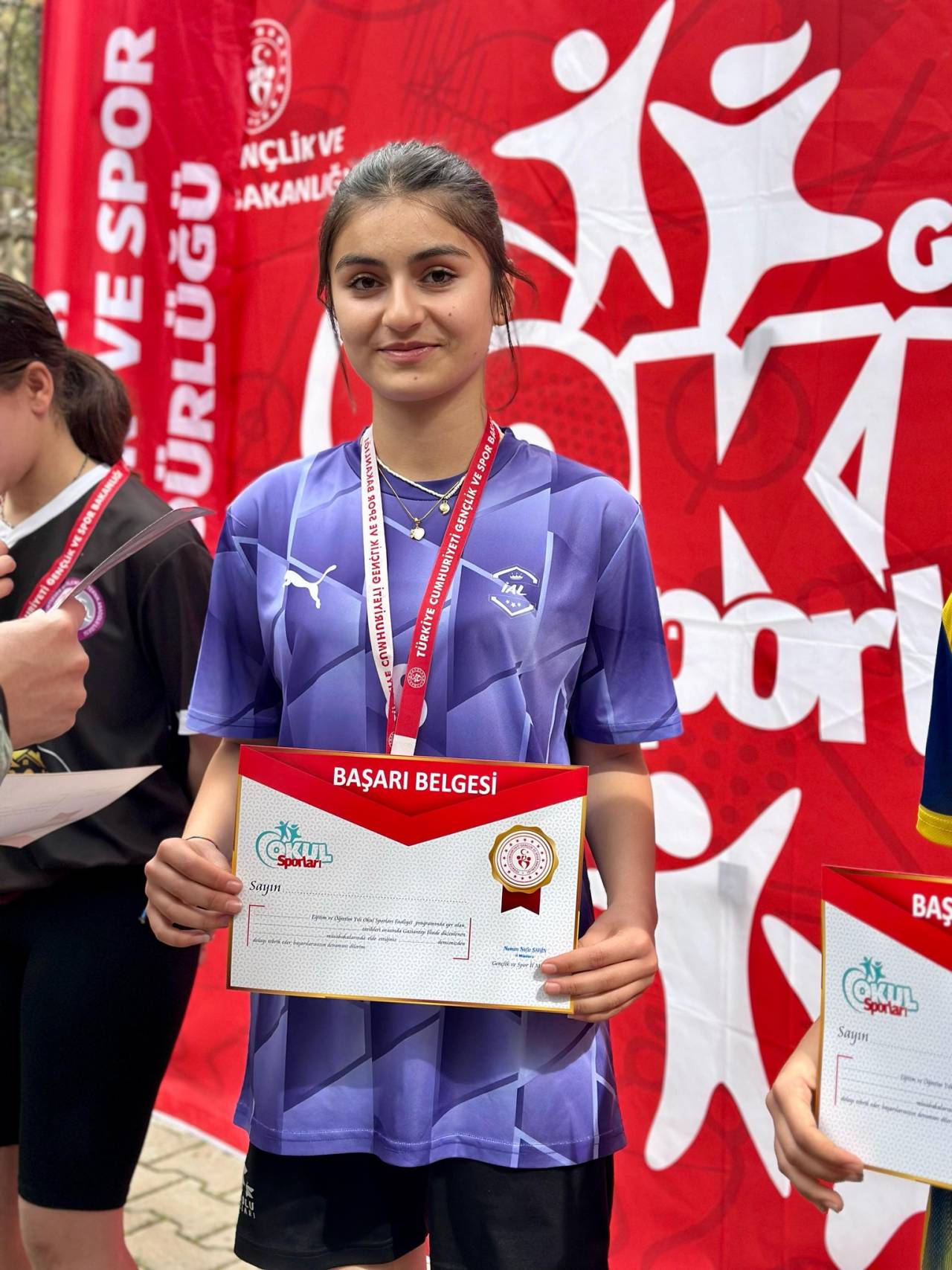 sirnakin-gururu-sumeyye-sahinoglu-turkiye-sampiyonasina-katilmaya-hak-kazandi2.jpg