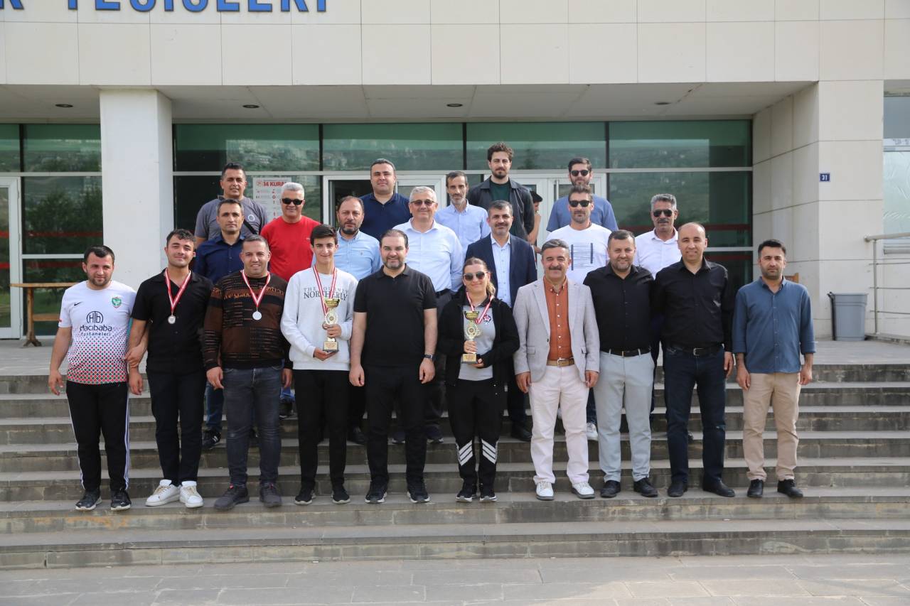 sirnak-universitesinde-ilk-kez-kampus-kosusu-duzenlendi-2.jpg