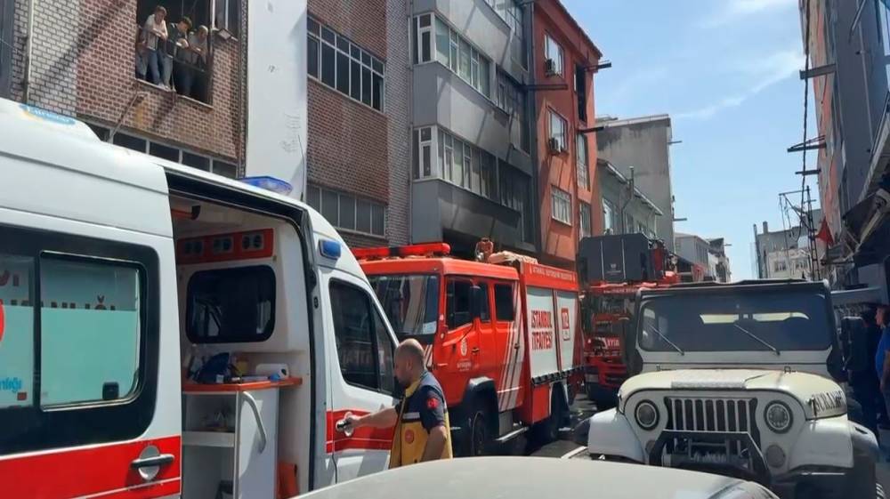 Kağıthane’de motosiklet tamirhanesinde patlama: 1 ölü, 3 yaralı