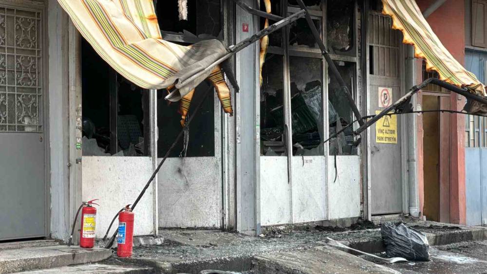 Kağıthane’de tamirhanedeki patlamada ölen gencin cenazesi Adli Tıp Kurumu’na kaldırıldı