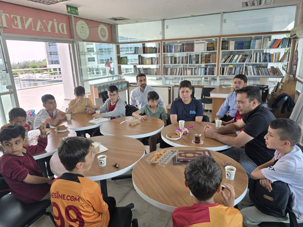 sirnakli-gencler-kampuste-gezdi-sahada-yildizlasti2.jpg