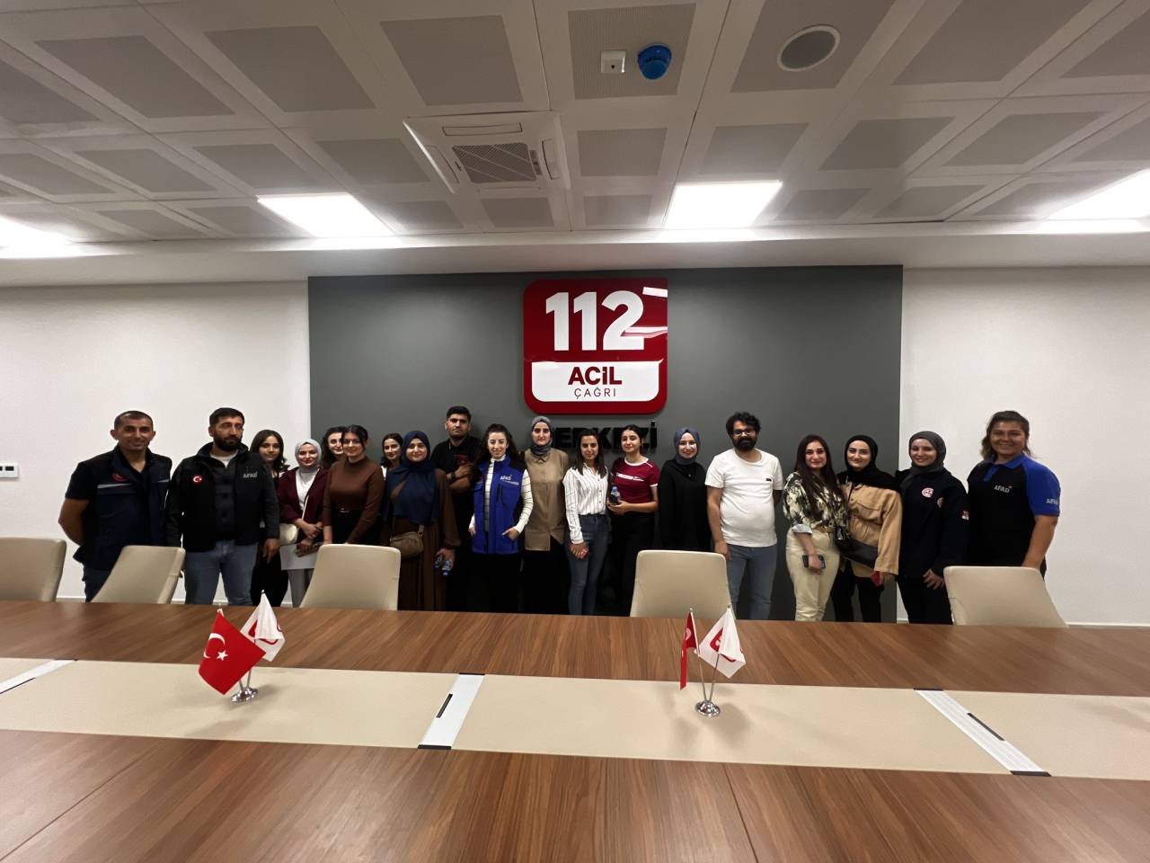 sirnakta-sosyal-hizmetler-bolumu-ogrencilerine-112-egitimi.jpg