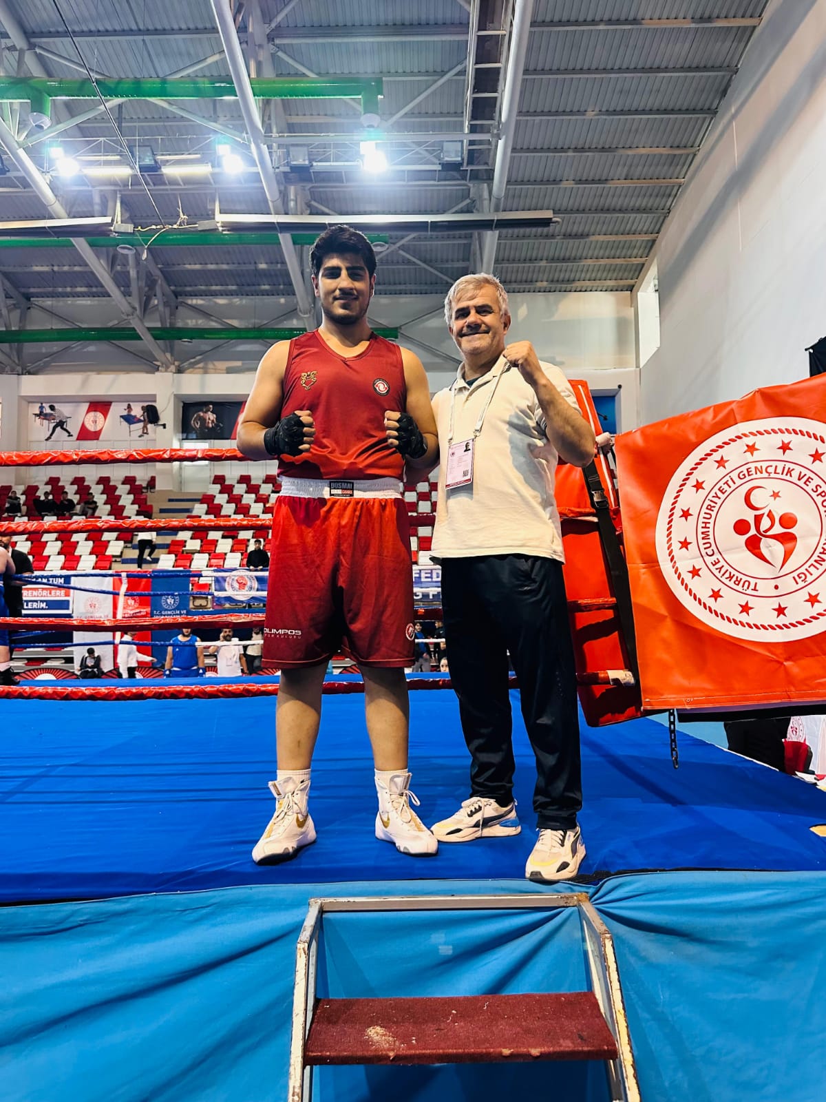 sirnakli-sporcu-turkiye-ferdi-boks-sampiyonasinda-ceyrek-finale-yukseldi-2.jpeg
