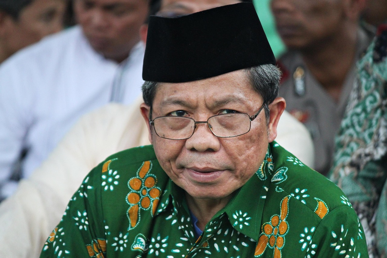religious-leader-6494788-1280.jpg