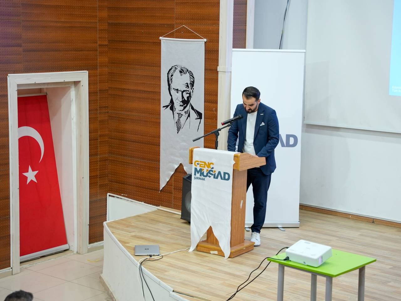genc-musiad-sirnakta-girisimci-kadinlara-yol-gosteriyor-1.jpg