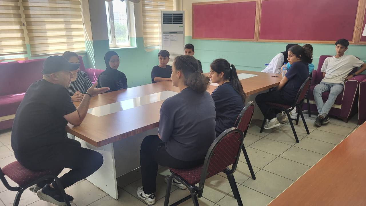 silopide-dicle-ortaokuluna-lgs-ziyareti1.jpg