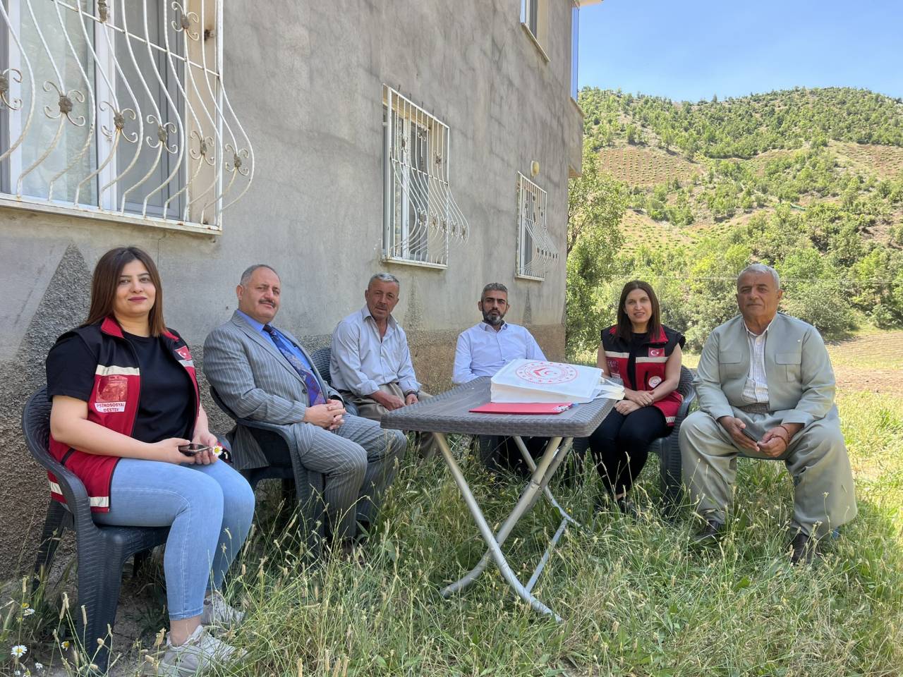rnakta-sehit-ve-gazi-ailelerine-anlamli-ziyaret2.jpg
