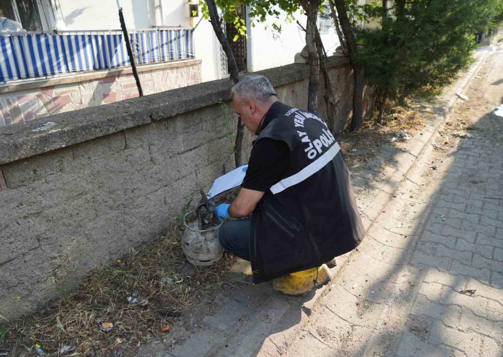 Apartman dairesinde çıkan yangında tüp patladı: 1 yaralı