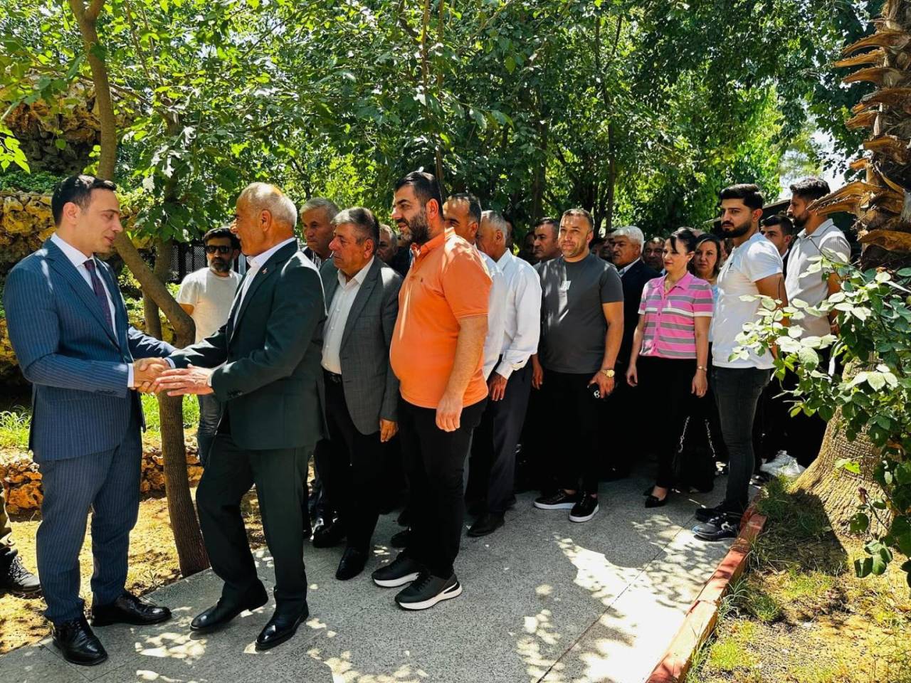 silopi-kaymakam-cihat-koc-bayramlasma-ve-veda-programini-birlikte-gerceklestirdi-1-001.jpg