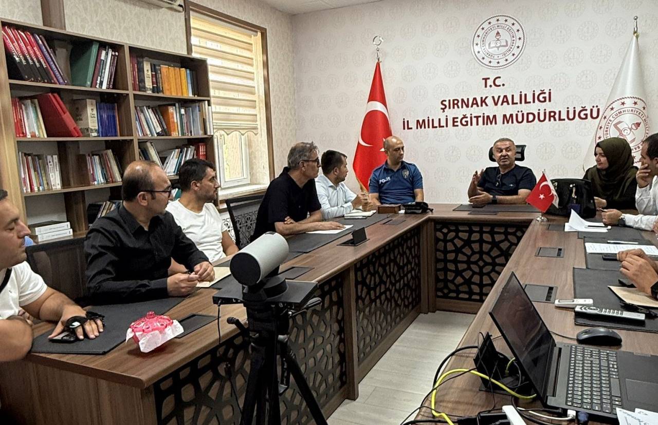 sirnakta-lgs-oncesi-sinav-guvenligi-masaya-yatirildi.jpg