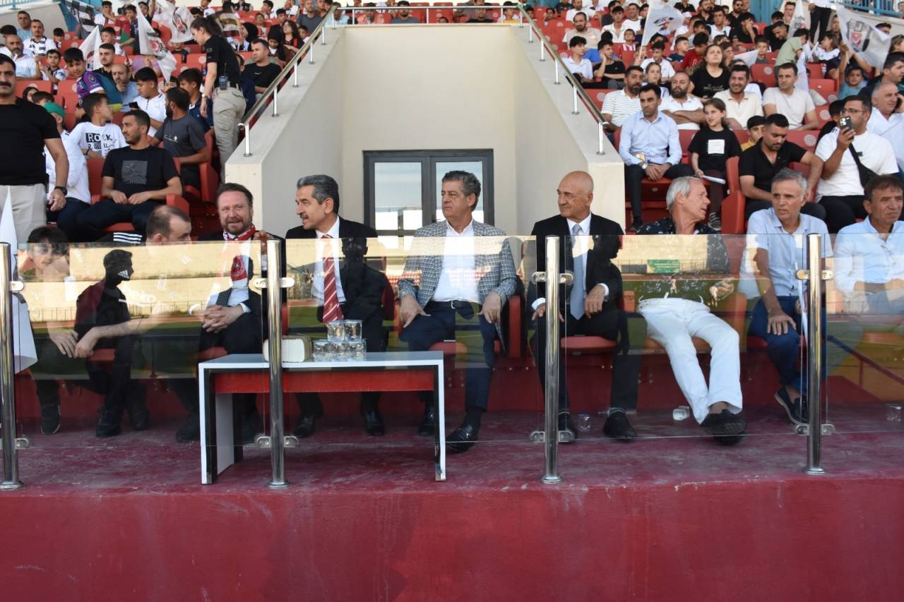 besiktas-u16-ve-sirnak-petrolspor-u16-4.jpeg