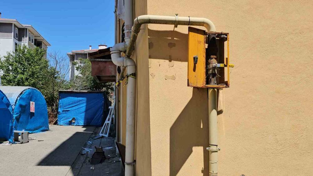 Çaycuma’daki doğalgaz patlaması sonrası tahliye edilen apartman mühürlendi