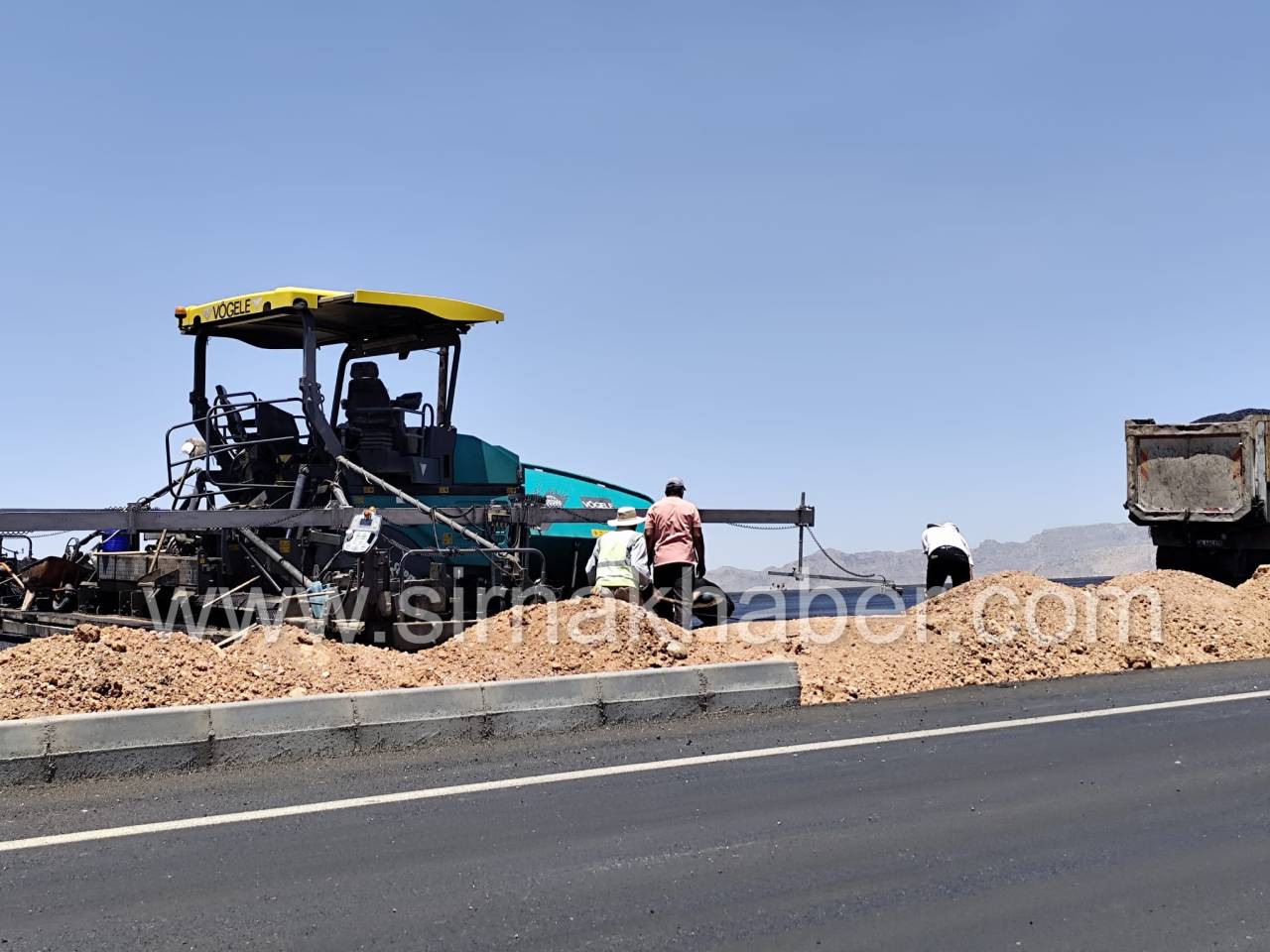 rnakta-cileli-yolculuk-habur-yolunda-tek-serit-kabusu-2.jpeg