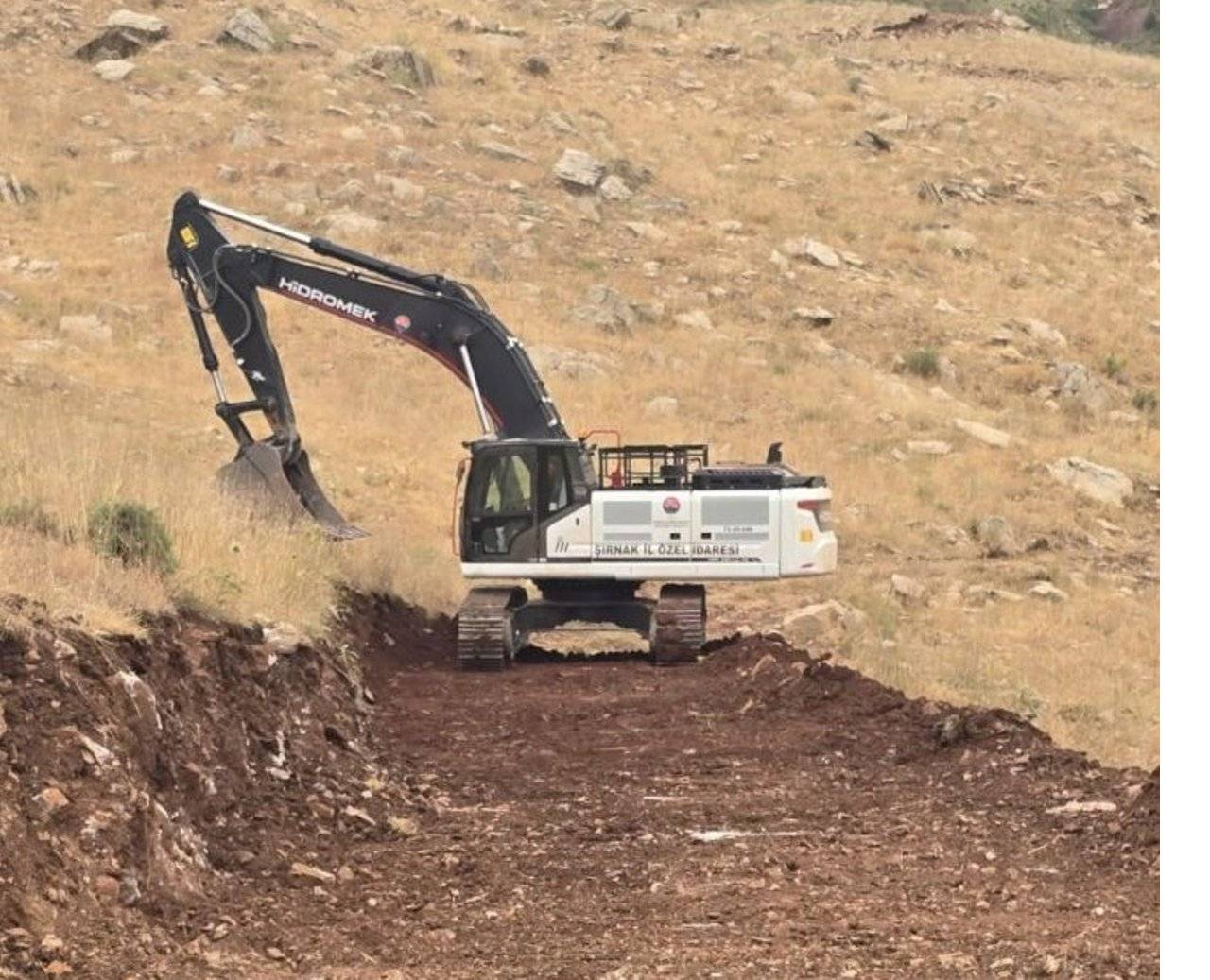 sirnak-il-ozel-idaresi-yol-calismasi-1.jpg