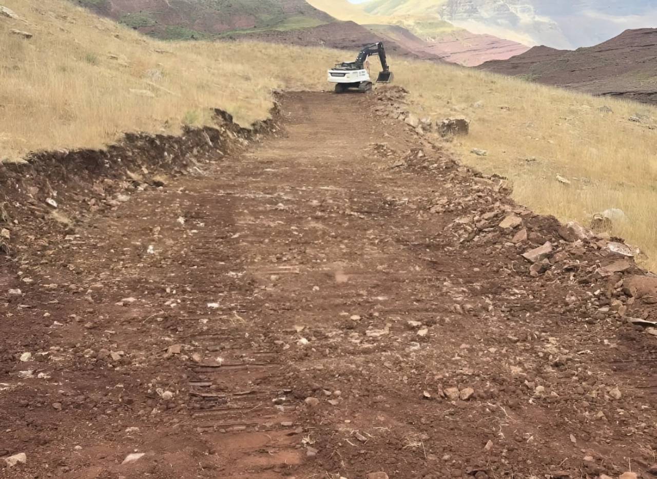 sirnak-il-ozel-idaresi-yol-calismasi-3.jpeg