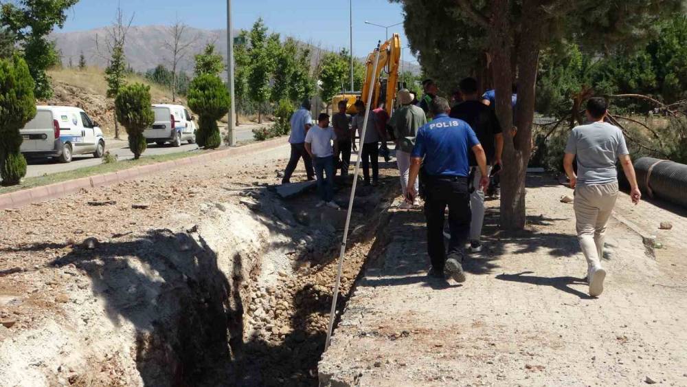 Malatya’da altyapı çalışmasında doğalgaz borusu patladı