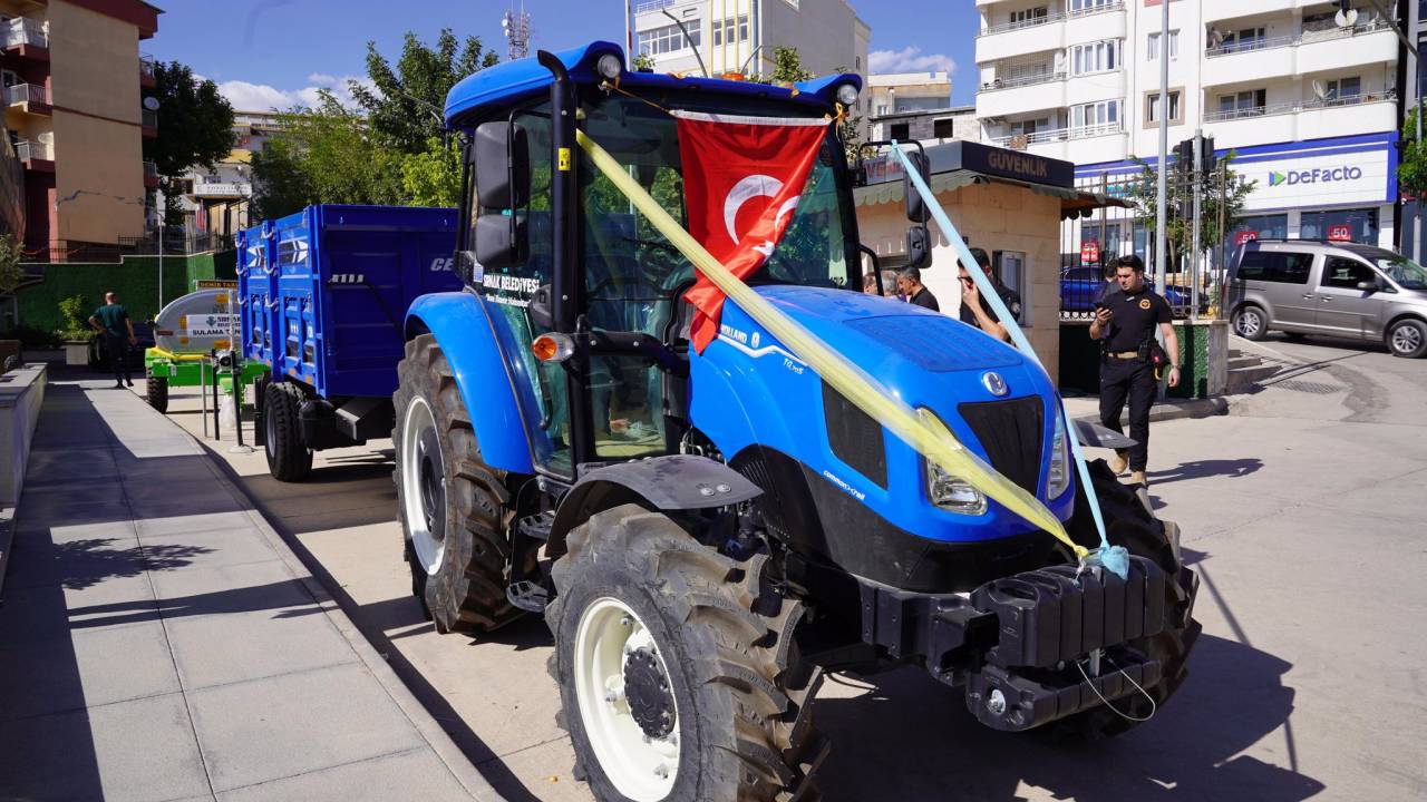 sirnak-belediyesi-arac-filosunu-genisletti4.jpg
