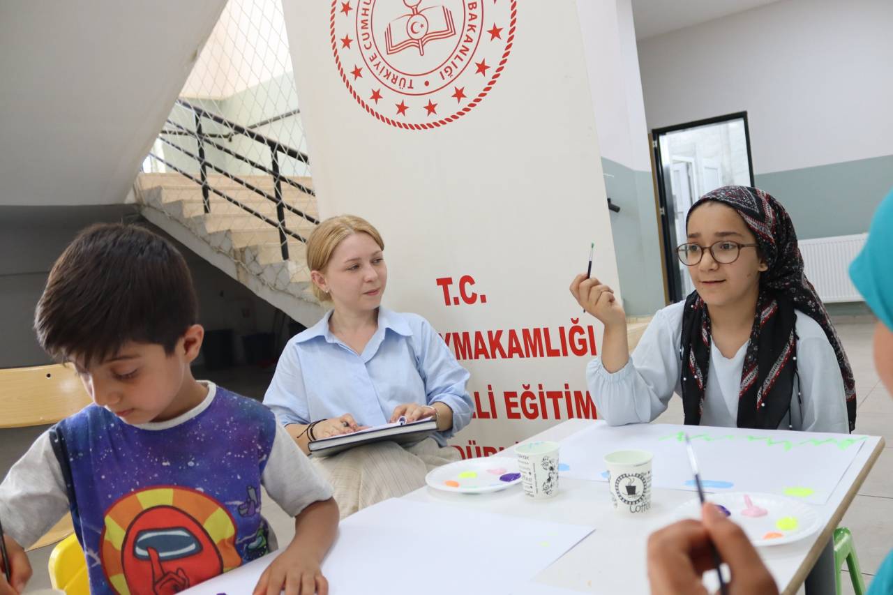 doganin-ciceklerine-acilan-kapi3.jpg