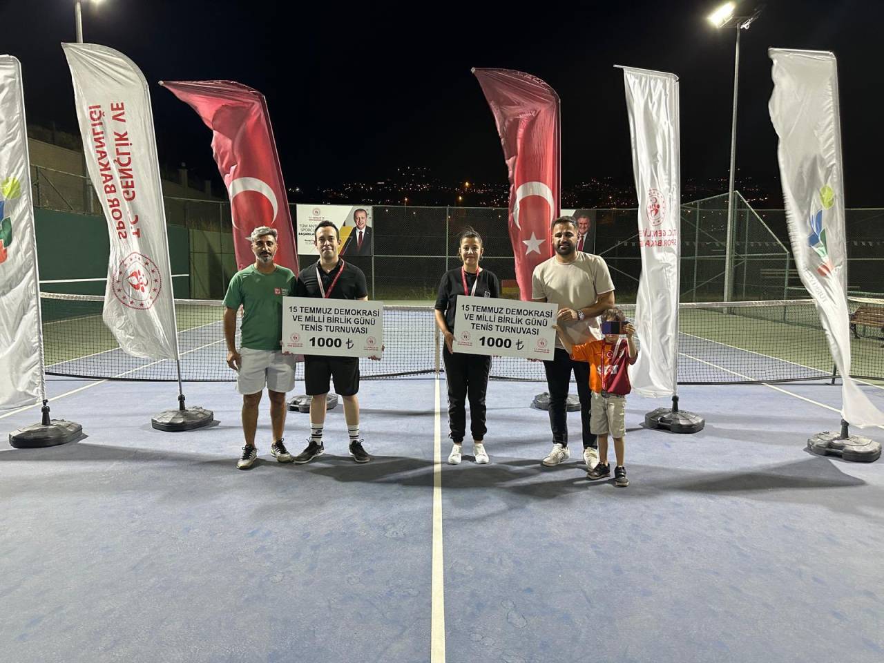 15-temmuz-demokrasi-ve-milli-birlik-gunu-tenis-turnuvasi-finali-sirnakta-tamamlandi-2.jpg