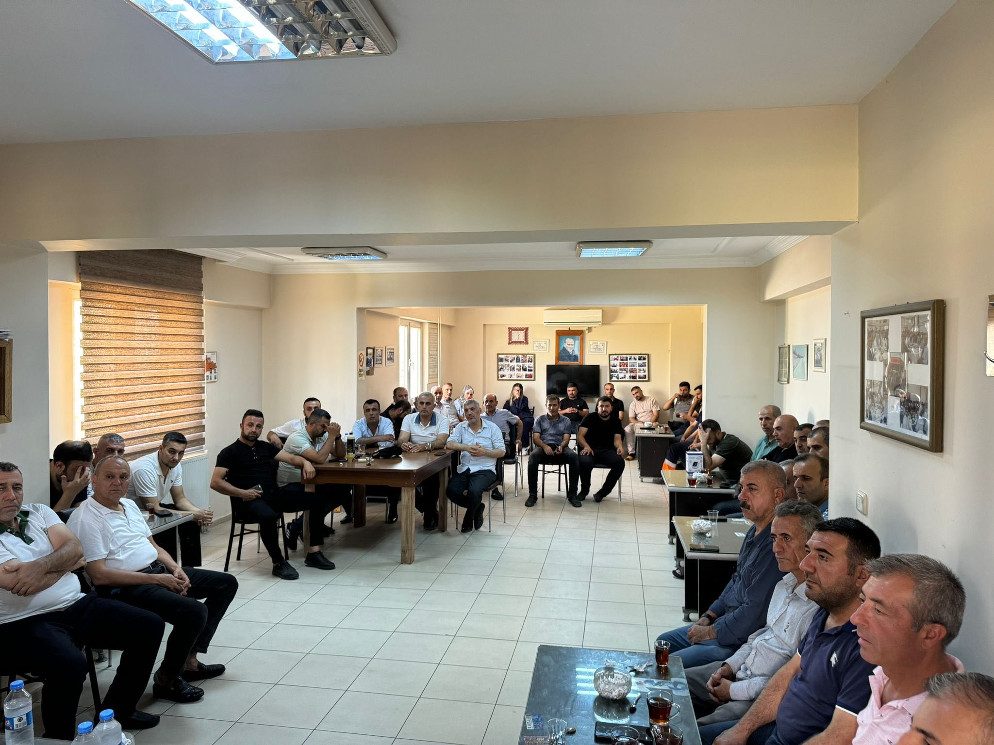 cizrede-karayollari-95-sube-sefliginde-toplu-sozlesme-sureci-bilgilendirme-ve-degerlendirme-toplantisi-3.jpg