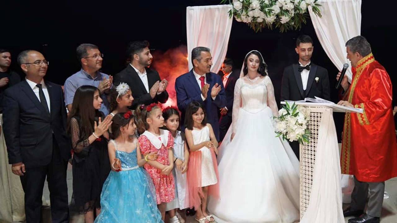 sirnakta-belediye-baskaninin-kiydigi-nikaha-iki-onemli-sahit4.jpg