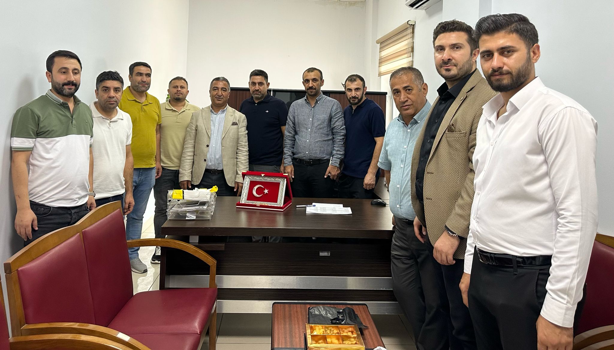 rnak-saglik-sen-heyeti-idil-devlet-hastanesinde-goreve-yeni-baslayan-yoneticilerle-gorustu-3.jpeg
