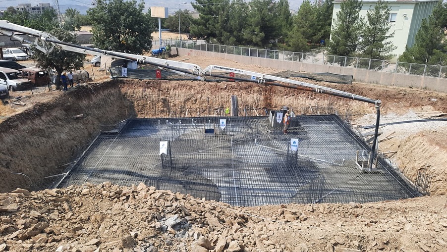 bahcelievler-mh-valimiz-birol-ekici-belediye-baskani-mehmet-yarka-ve-il-protokolunun-katilim-1.jpg