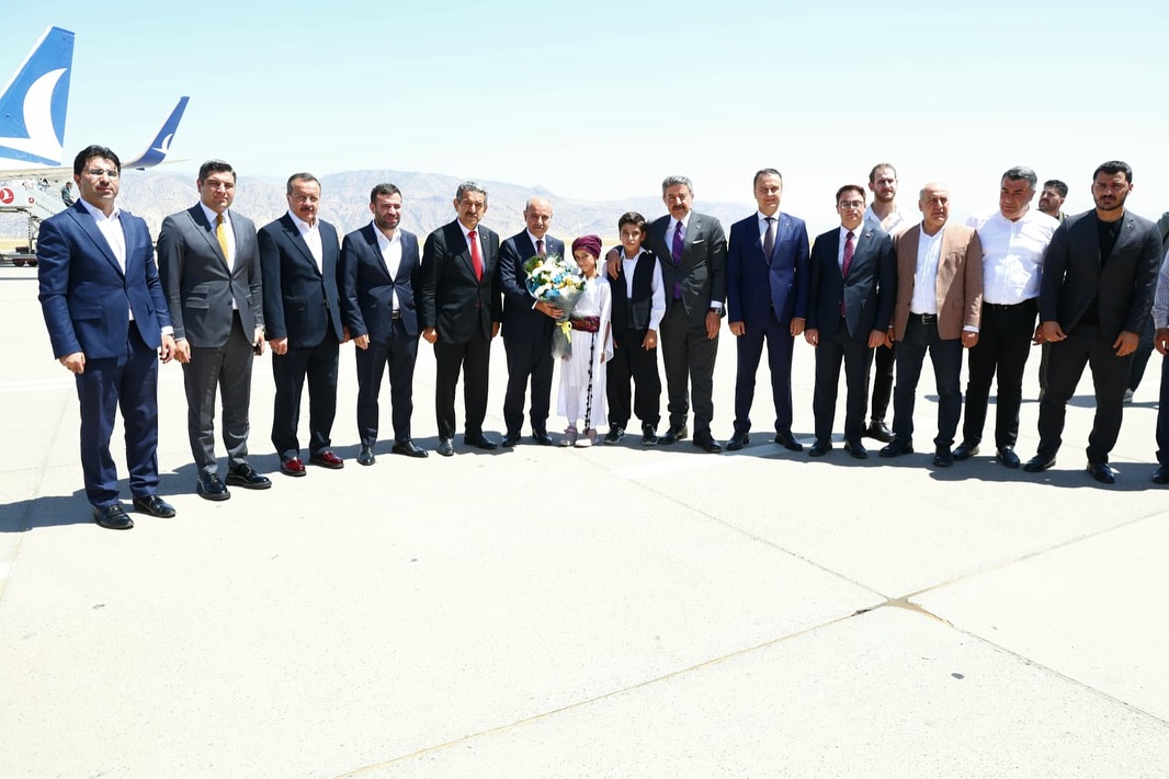 rnak-serafettin-elci-havalimanivalimiz-birol-ekici-sirnak-milletvekili-arslan-tatar-il-pro-2.jpg