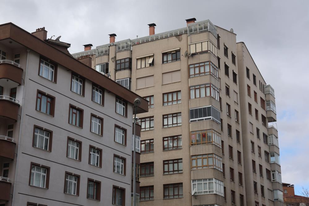 aw514409-04.jpg