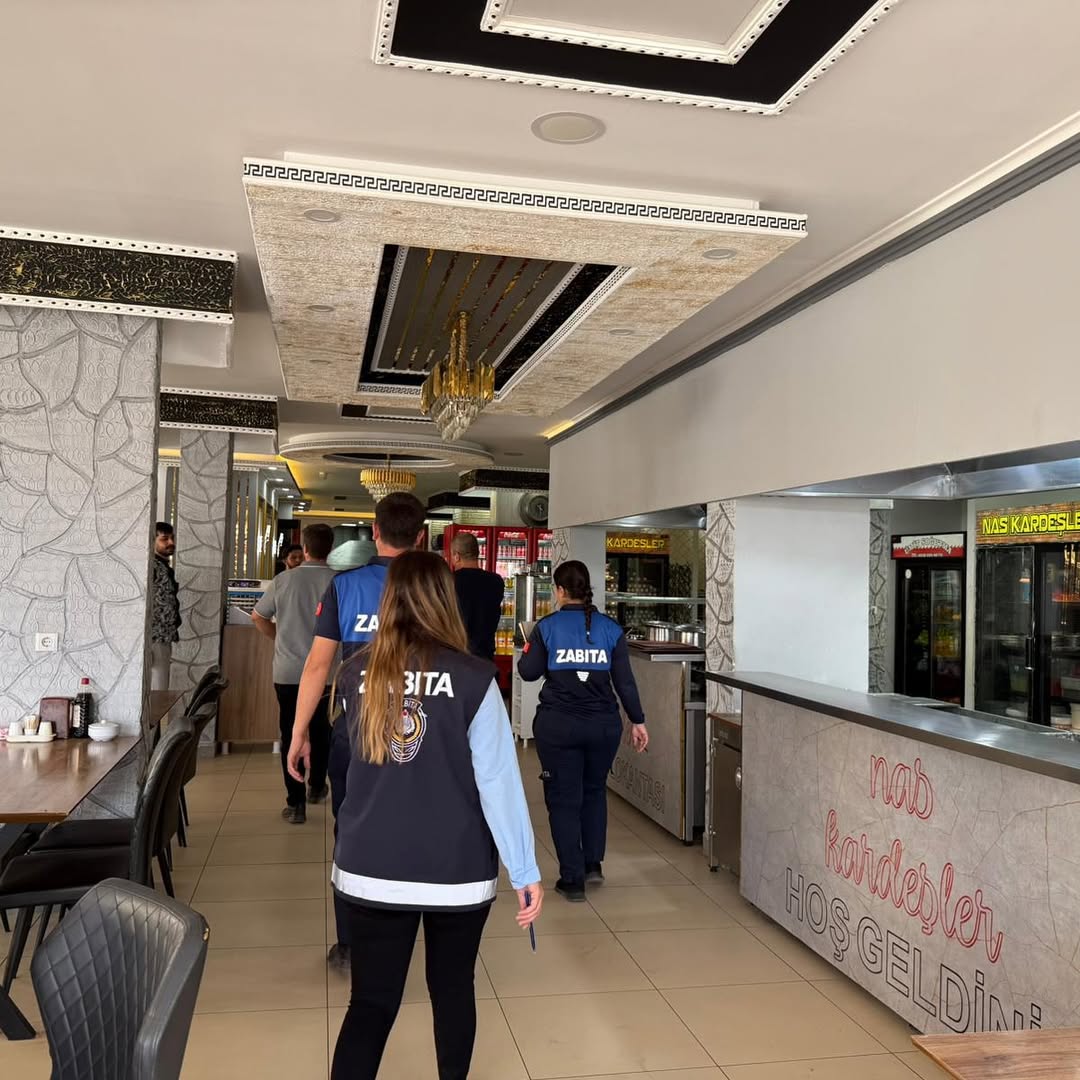 halk-sagligi-icin-lokanta-ve-restoran-denetimleri-sikilastirildi-son-gunlerde-ilcemizde-ortaya-c-3.jpg