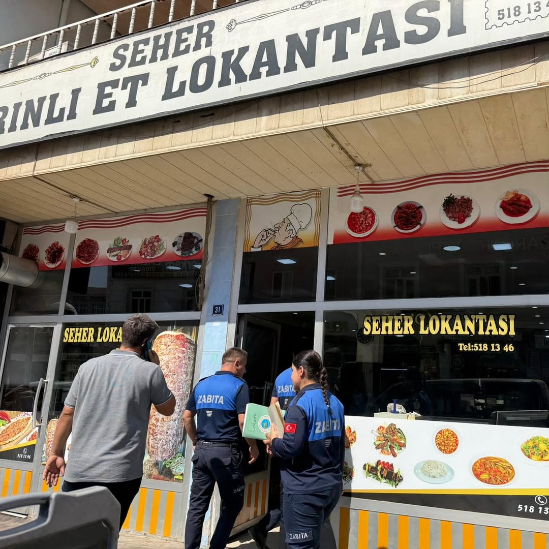 halk-sagligi-icin-lokanta-ve-restoran-denetimleri-sikilastirildi-son-gunlerde-ilcemizde-ortaya-c-4.jpg