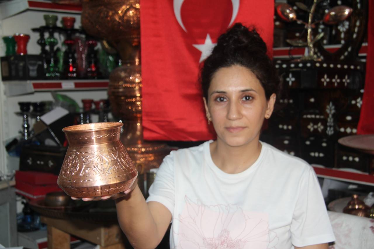 kadindan-usta-olmaz-dediler-10-yildir-bakira-sekil-veriyorlar-3.jpg