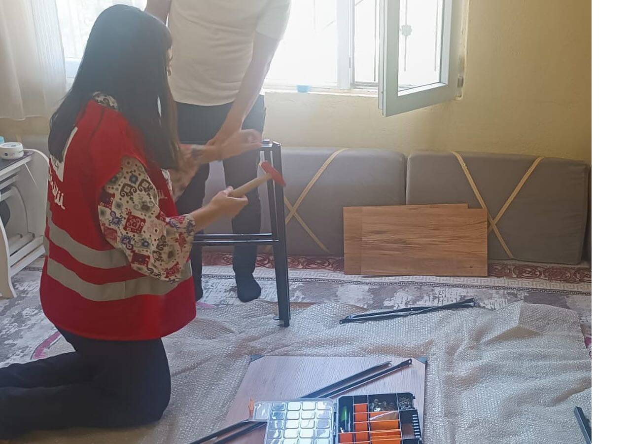 sirnakta-kizilayin-duygulandiran-ziyareti-delilanin-hayali-gercek-oldu.jpg
