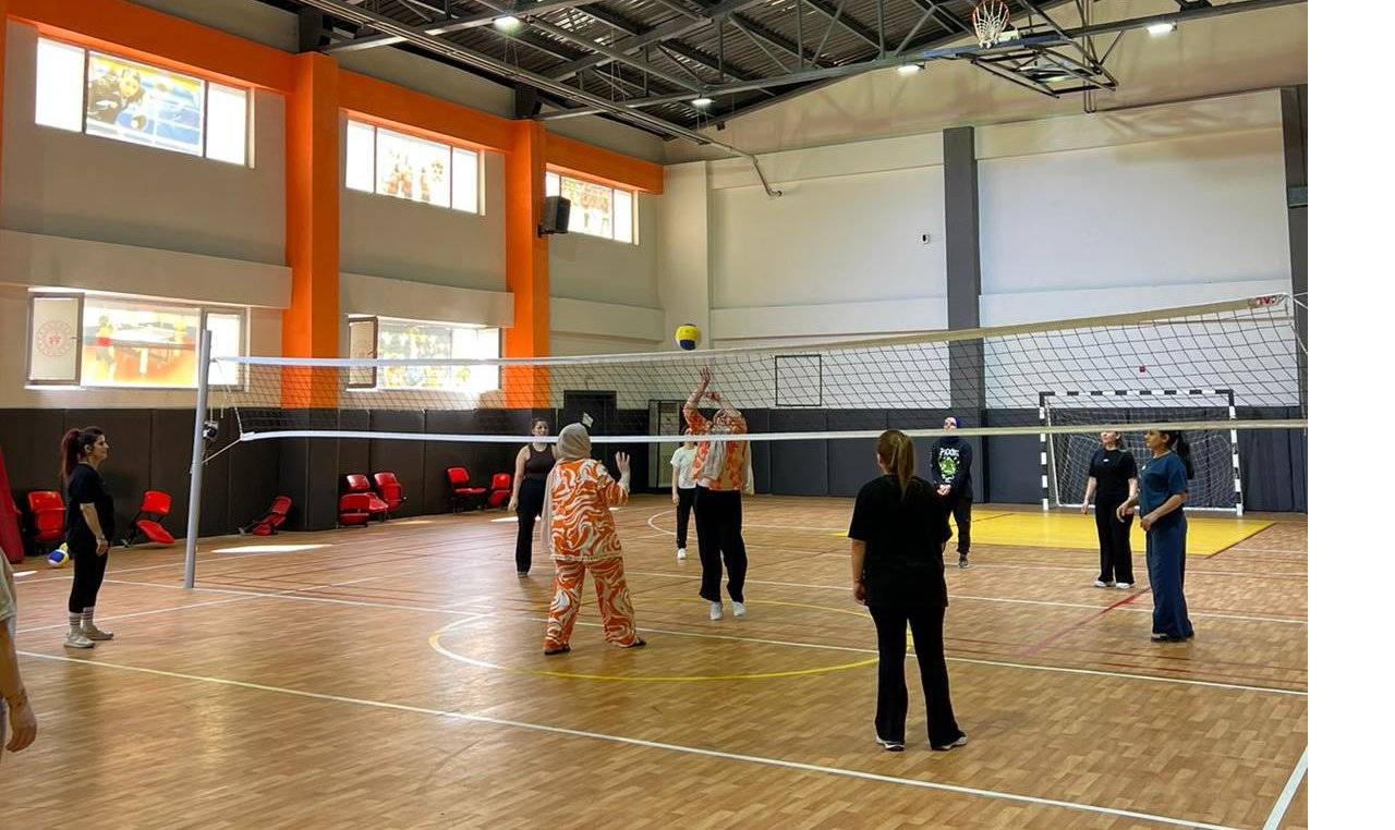 sirnakta-evinin-sultanlari-projesiyle-kadinlar-sporla-bulusuyor3.jpg