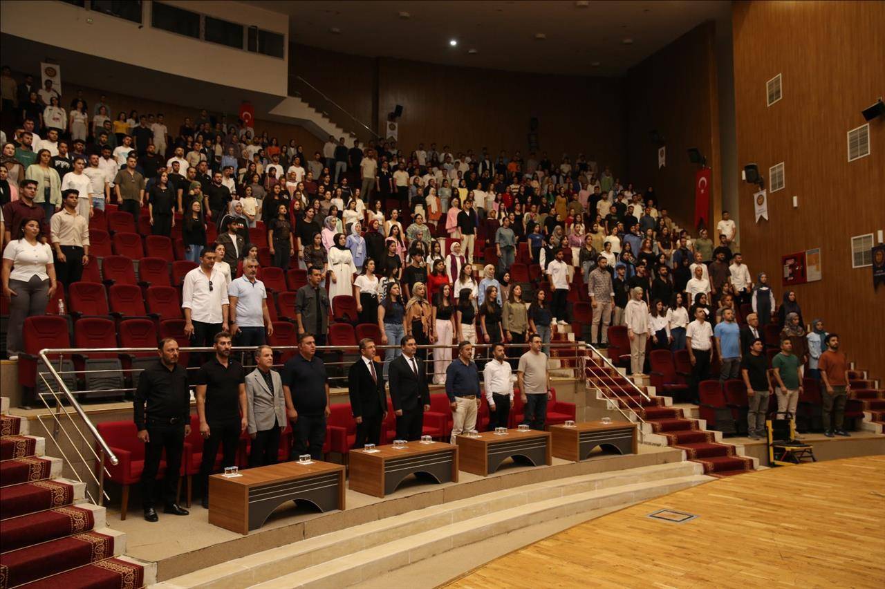 sirnak-universitesinde-yeni-akademik-yil-oryantasyonla-start-aldi2.jpeg