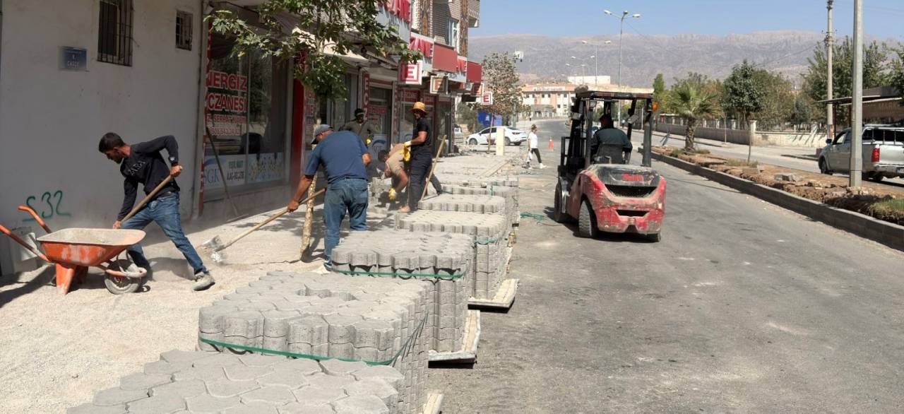silopi-belediyesinden-ornek-uygulama-ulasim-aksamadan-yenileme-1.jpg