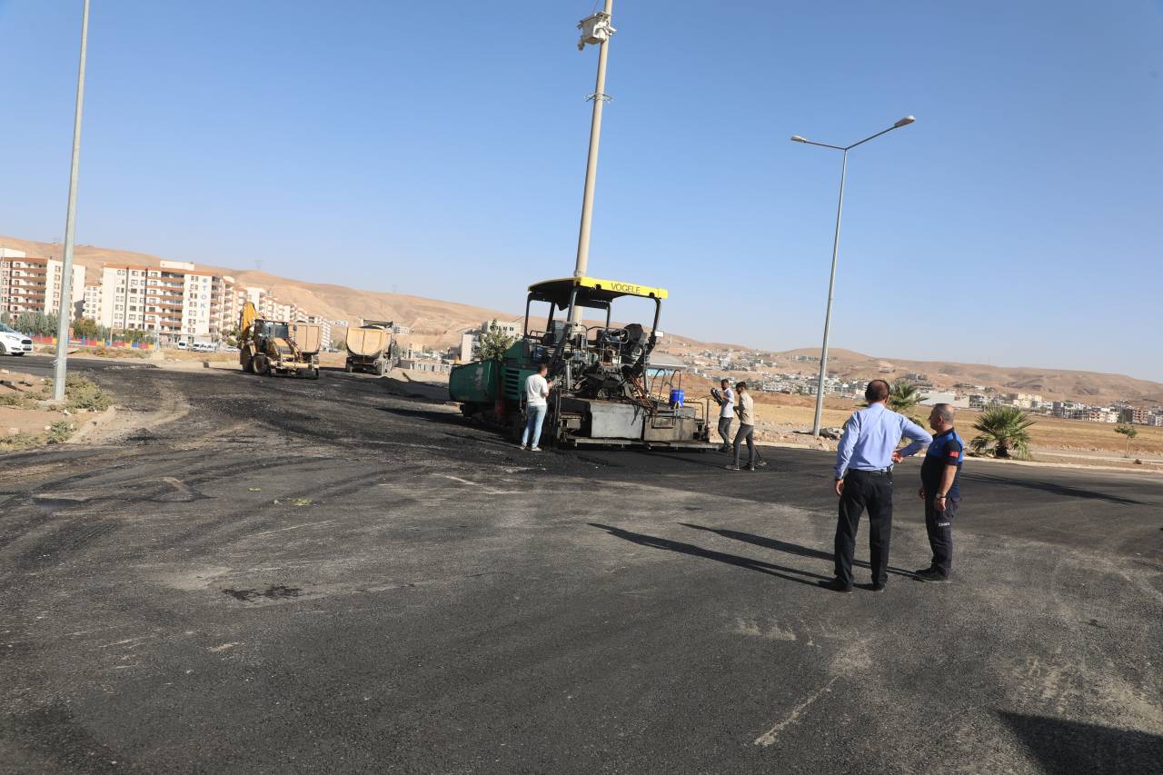 cizre-belediyesinden-altyapi-hamlesi-yollar-yenileniyor-konfor-artiyor.jpg