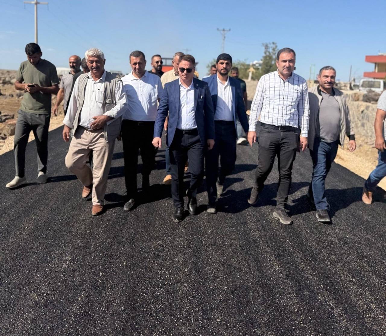 rnakta-kirsal-yollarda-asfalt-ve-altyapi-hamlesi-1.jpg