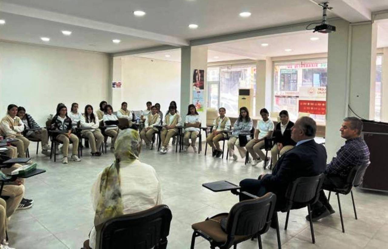 sirnakta-meslek-lisesi-ogrencileri-sosyal-hizmetler-alaninda-sahada-deneyim-kazandi2.jpg
