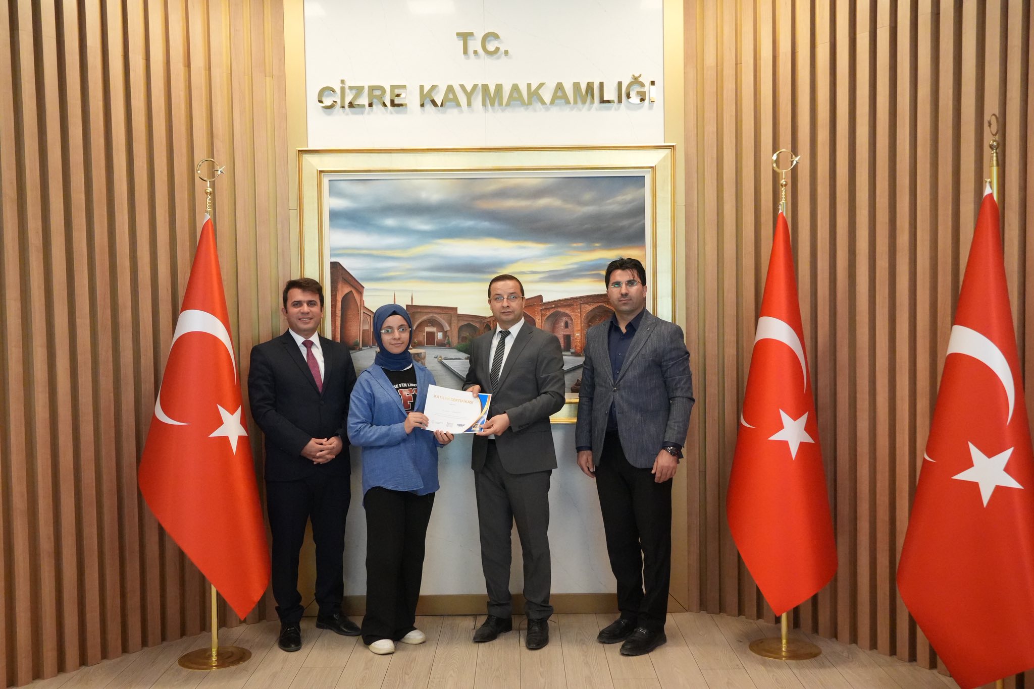 kaymakam-baycar-basarili-ogrencileri-makaminda-agirlayip-odullendirdi-5.jpg