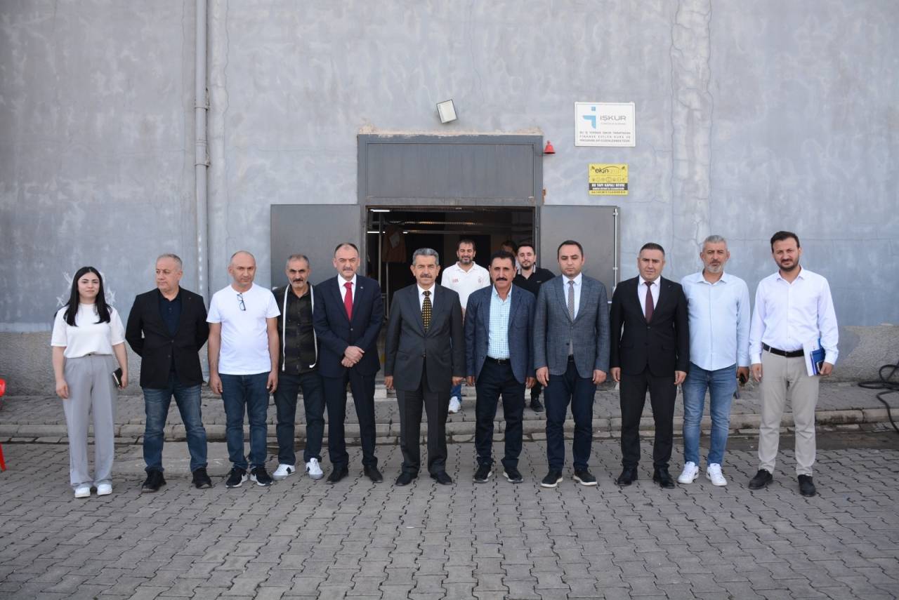 vali-tekstil-kent-ziyaret-4.jpg