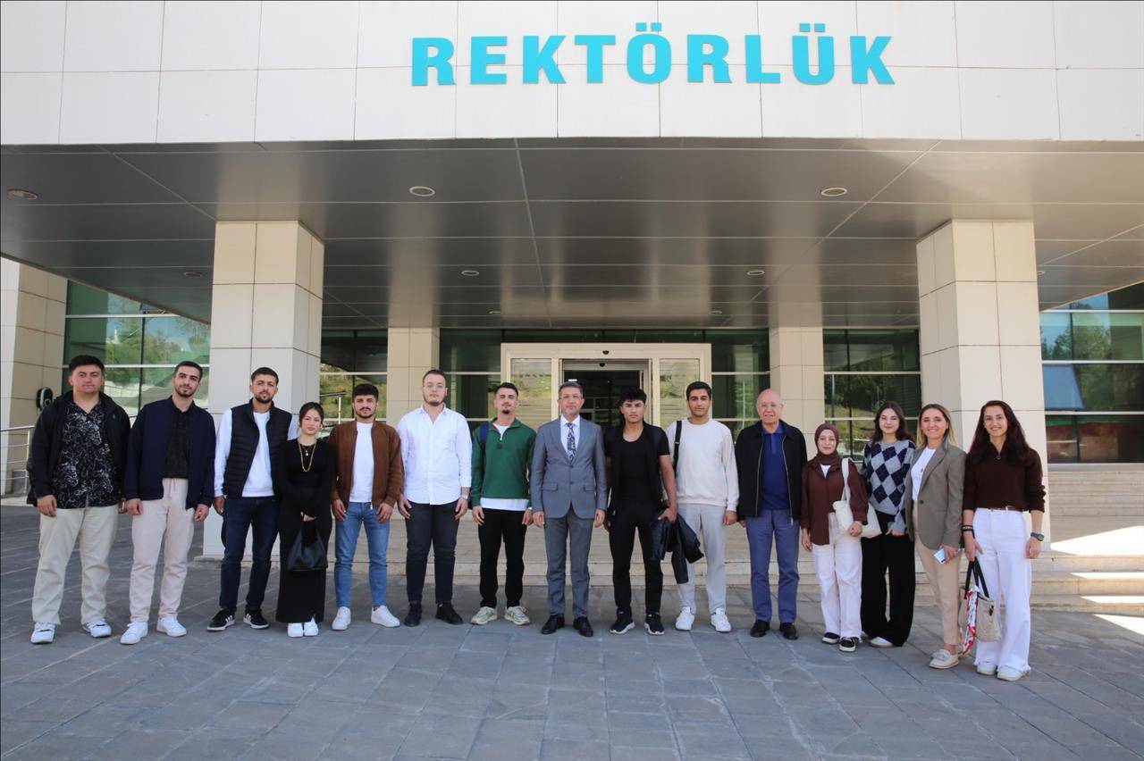 petrolun-baskenti-sirnak-artik-kendi-muhendislerini-yetistiriyor.jpg