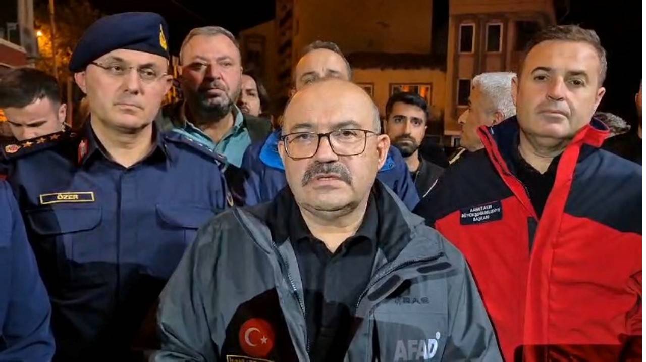 balikesir-valisi.jpg
