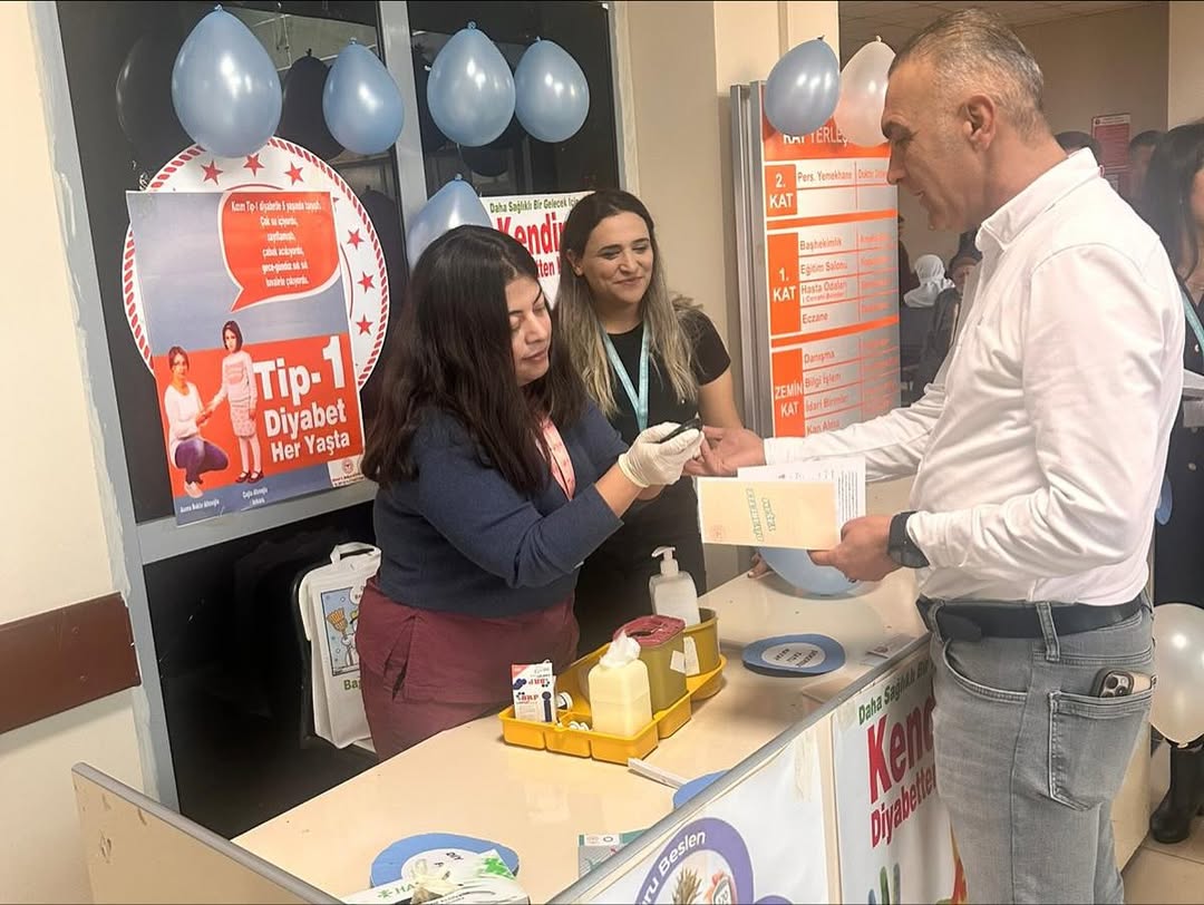 bugun-dunya-diyabet-gunu-kapsaminda-duzenledigimiz-etkinlikte-diyabet-farkindaligi-uzerine-egit-1.jpg
