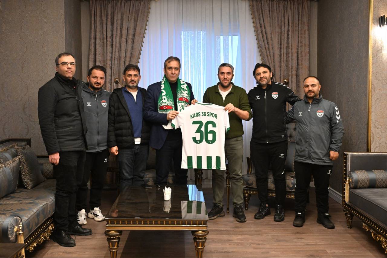 tribunlerde-degil-gonullerde-birlik-fair-play-ruhuyla-sahaya-cikiyorlar-2.jpg