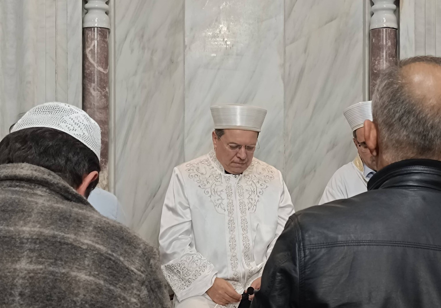 sirnak-il-muftusu-yesiloglundan-cizre-muftulugune-ziyaret-6.jpg