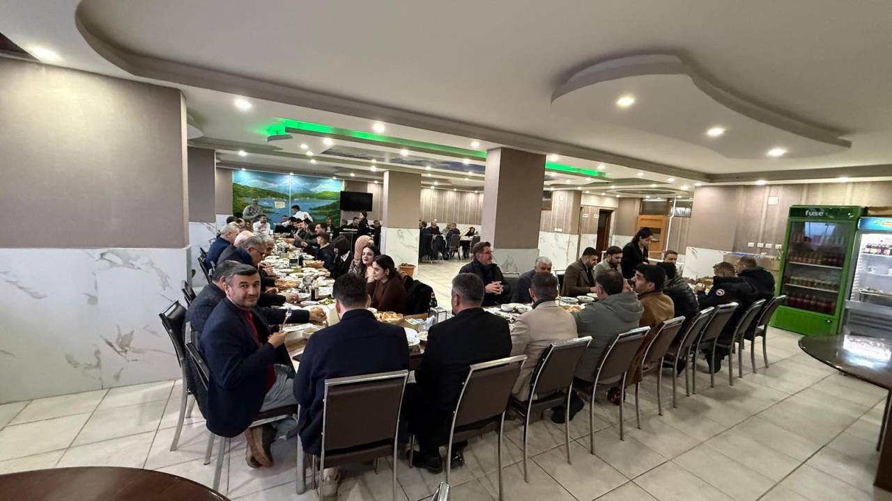 rnakta-esnafin-gucu-gonul-sofrasinda-bulustu-sesobtan-birlik-iftari-3.jpg