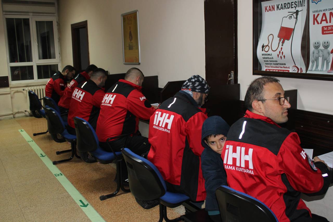 stoklar-6-gunde-tukeniyor-kanserli-cocuklar-icin-kan-bagisi-cagrisi-2.jpg