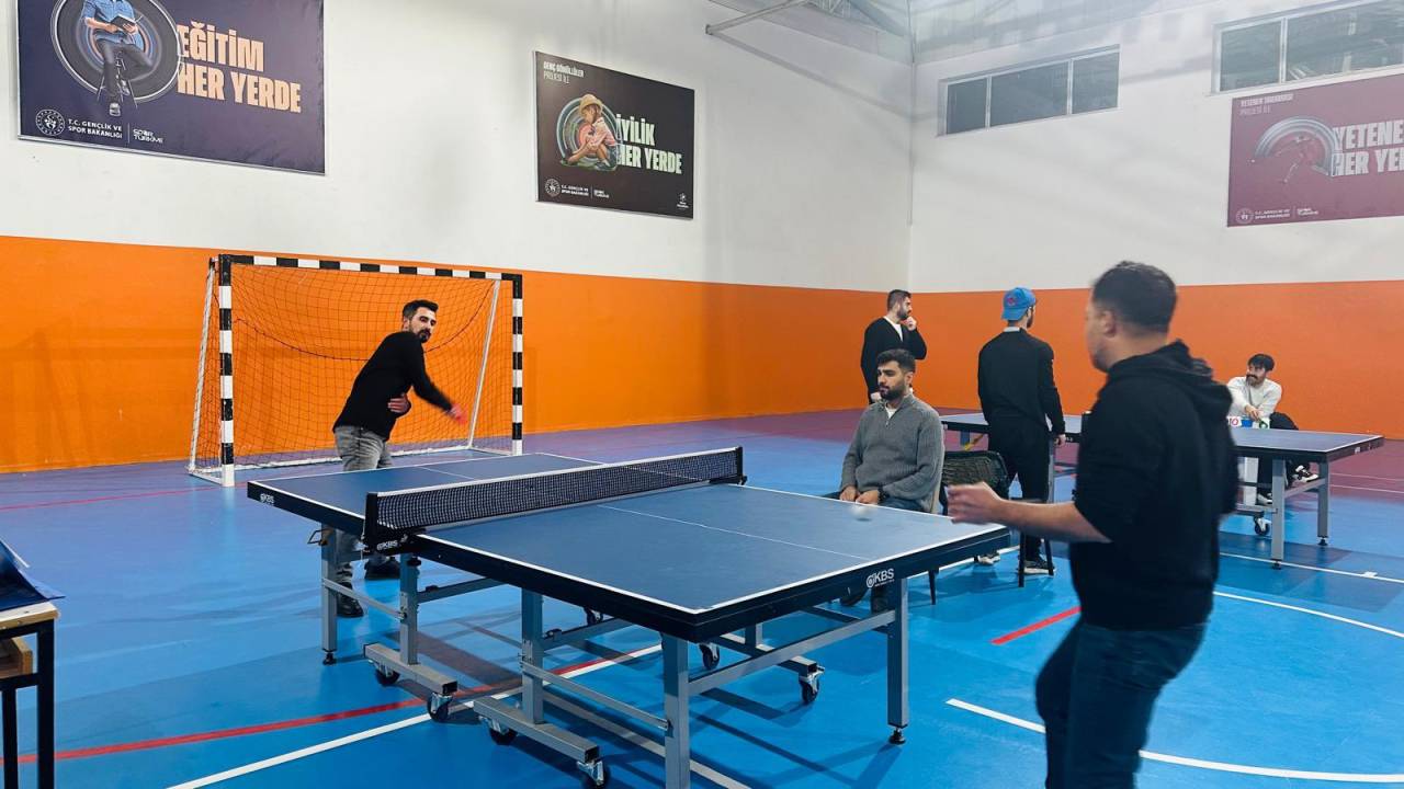 sirnakta-14-mart-tip-bayramina-ozel-masa-tenisi-turnuvasi-1.jpg